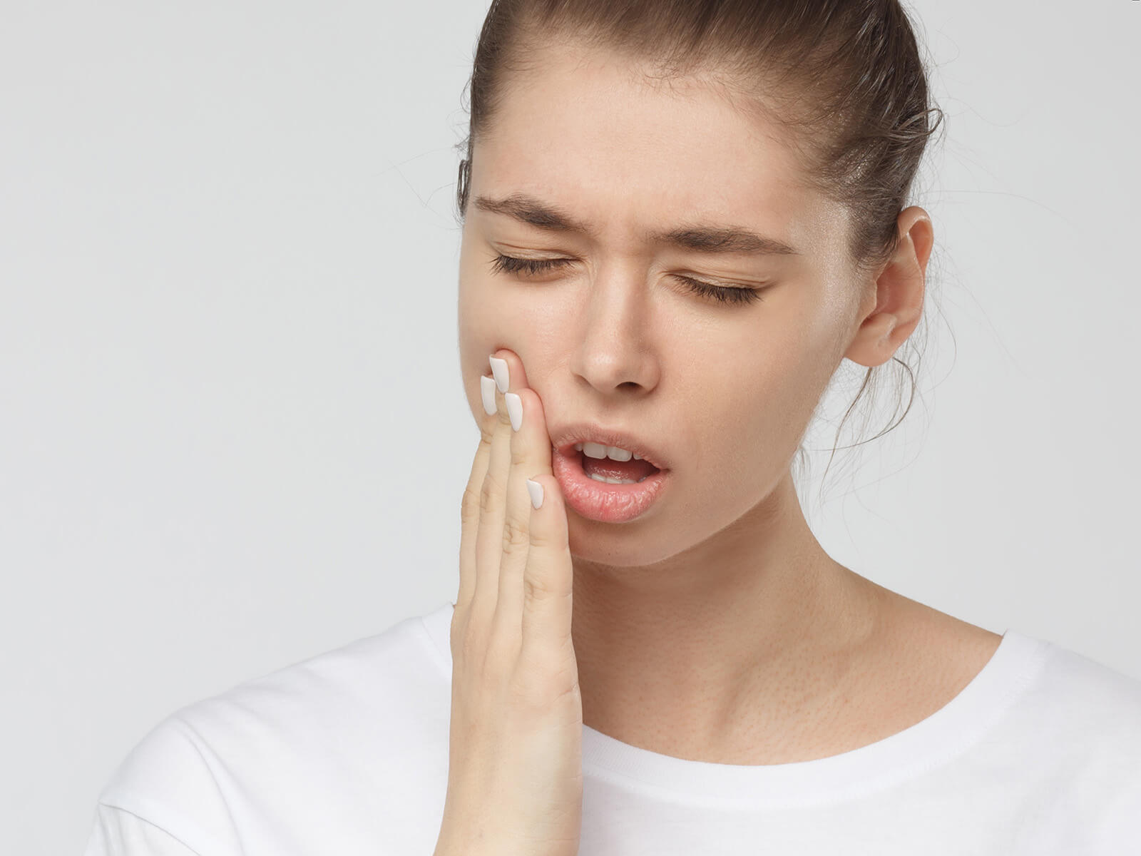 Common Causes of Tooth Sensitivity And How To Treat It