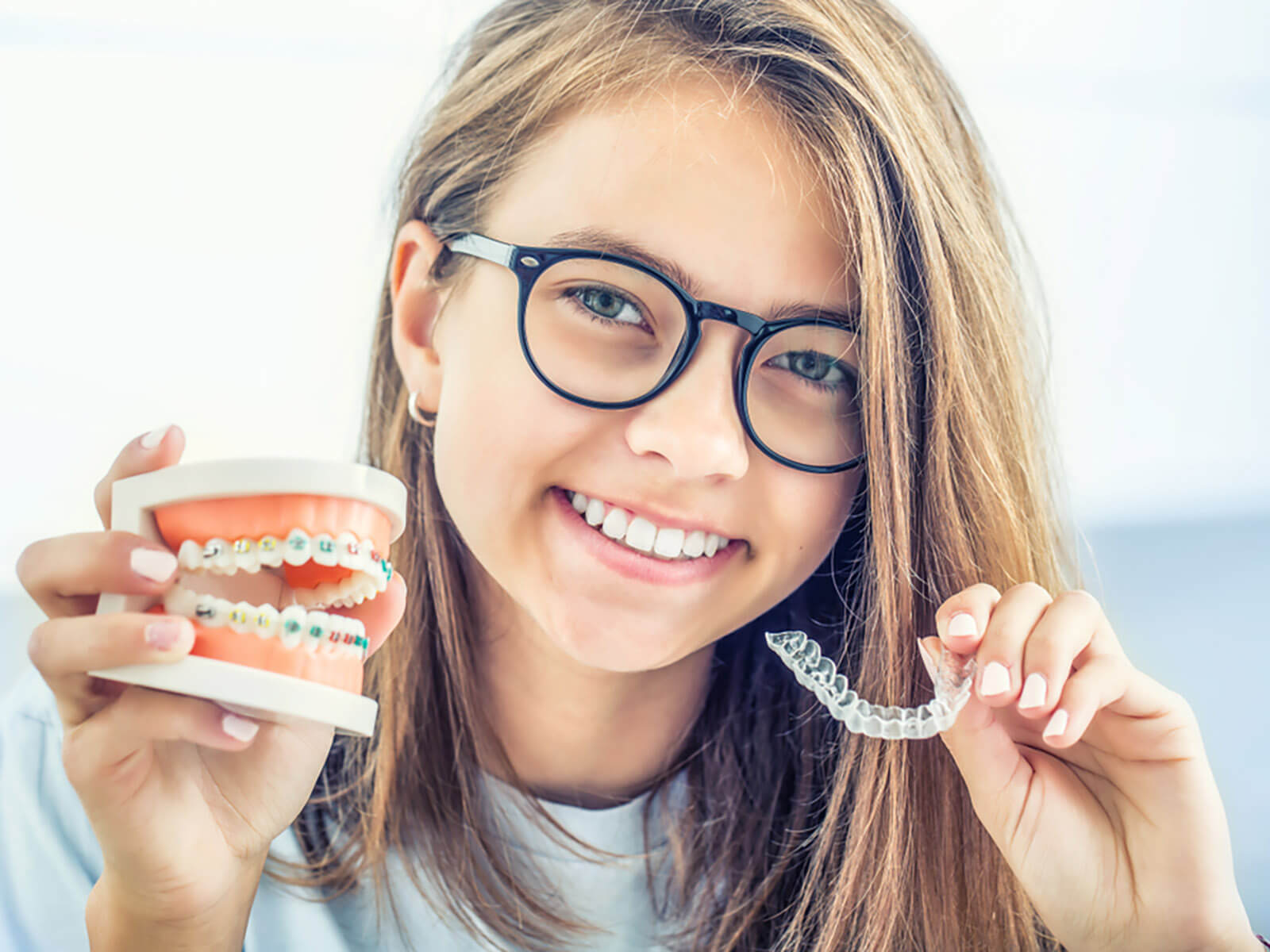 Why Cleaning And Caring For A Retainer Is Important